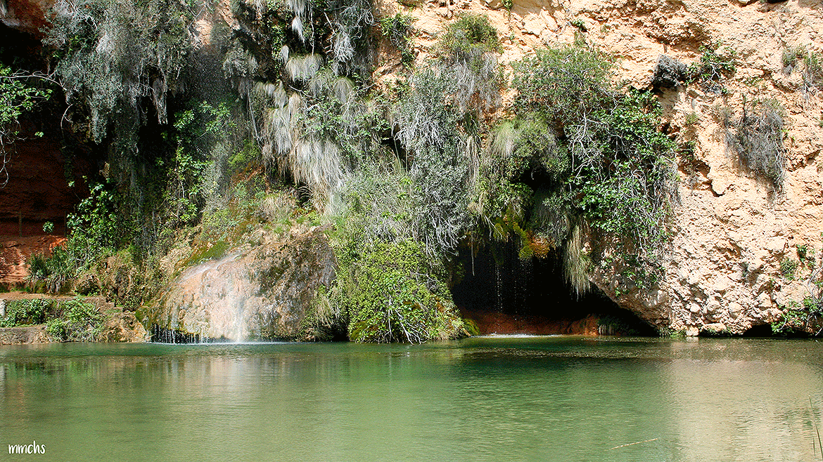 Excursión en familia a la Cueva del Turche, en Buñol